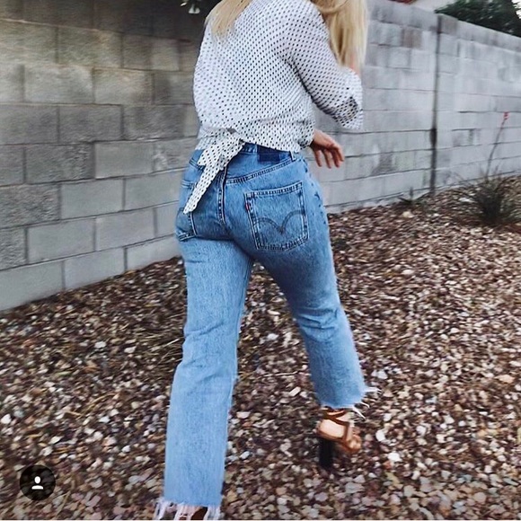 Levi's Denim - Levi’s distressed denim mom jean high waisted sz 8